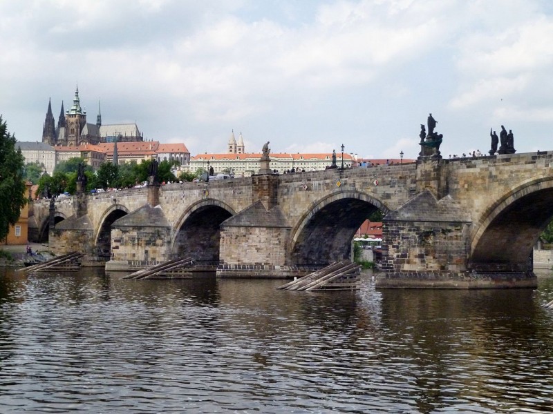 1280px-Praag_012.jpg