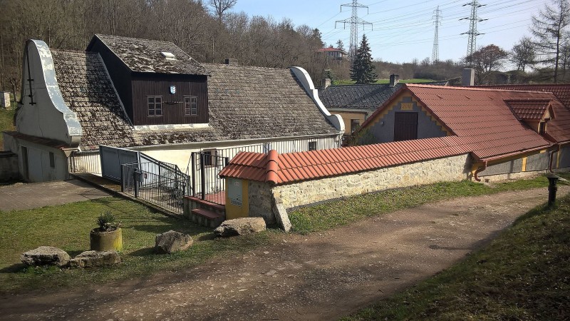 Choteč_-_mlýn_u_Veselých_čp._23.jpg