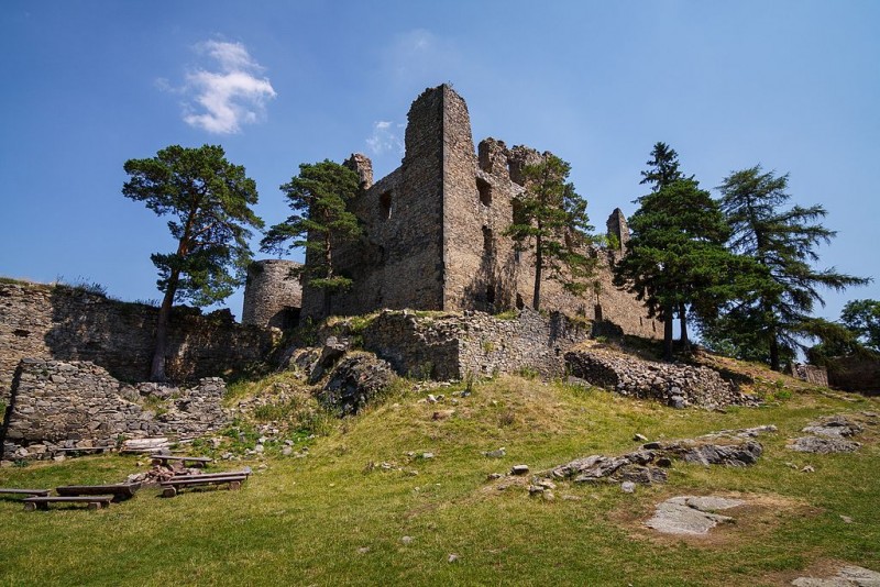 1024px-Helfenburk_2[1].jpg