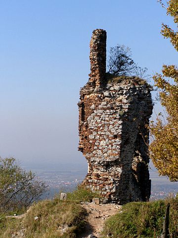 360px-Pajštún_05[1].JPG