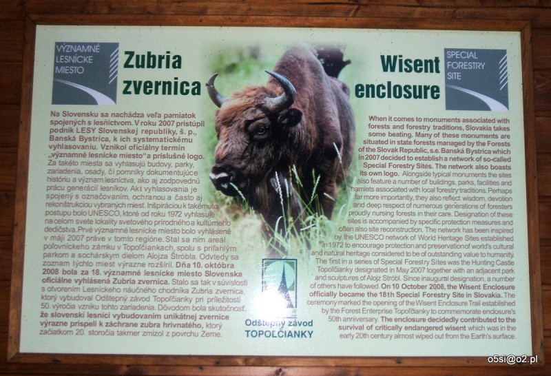 Zubria_zvernica_-_info_(Bison)_-_panoramio[1].jpg