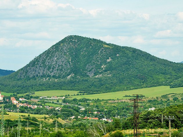 zlatnik-narodni-prirodni-rezervace-20170412-2_denik-630[1].jpg