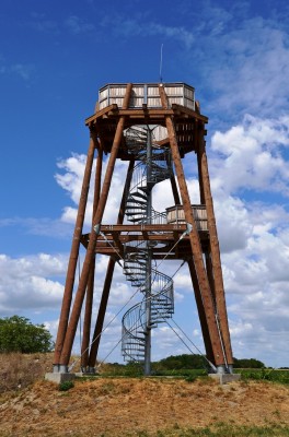 Drnholec_(Dürnholz)_-_observation_tower.jpg