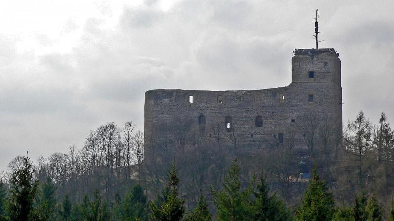 1920px-Castle_Radyně.jpg