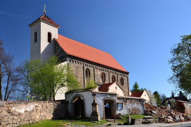 1280px-Potvorov_-_kostel_svatého_Mikuláše.jpg
