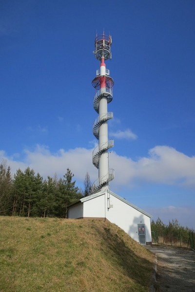 Overview_of_Observation_tower_Ládví-Vlková_in_Ládví,_Kamenice,_Praha-Východ_district.JPG